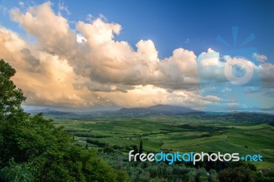 Pienza, Tuscany/italy - May 19 : Farmland Below Pienza In Tuscan… Stock Photo