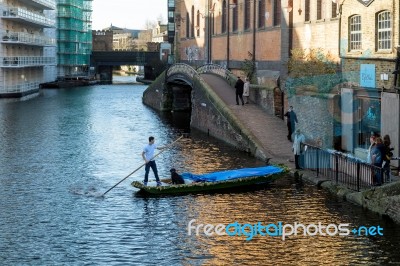 Punting On The Regent's Canal At Camden Lock Stock Photo