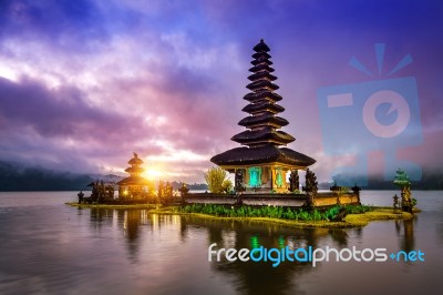 Pura Ulun Danu Bratan Temple In Bali, Indonesia Stock Photo