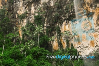 Purlingbrook Falls In Springbrook Stock Photo