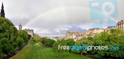 Rainbow Over Princess Street Gardens In Edinburgh Stock Photo