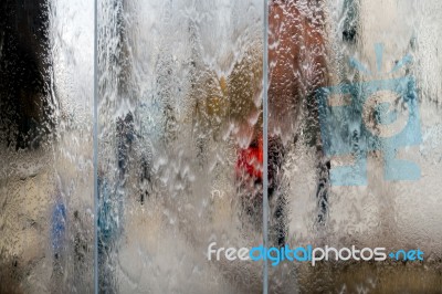 Reflections In The Water Tower In Cardiff Stock Photo