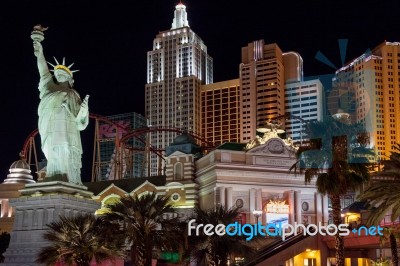 Replica Statue Of Liberty At Night In Las Vegas Stock Photo