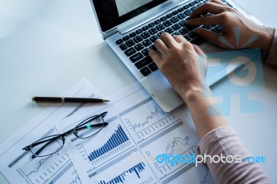 Report Profits Stock Photo