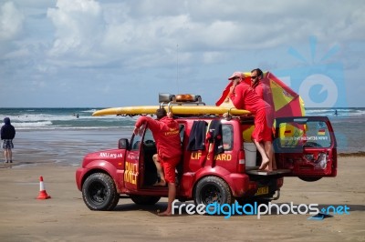 Rnli Lifeguards On Duty At Bude Stock Photo