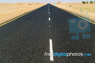 Road Thru The Sahara Desert In Sudan Stock Photo