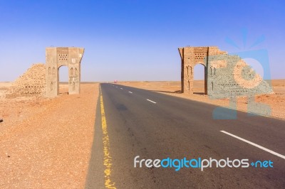 Road Thru The Sahara Desert In Sudan Stock Photo