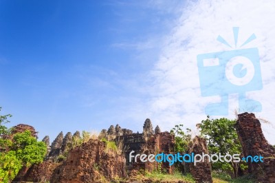 Ruins Of Phnom Bakheng Temple At Angkor Wat Complex Stock Photo