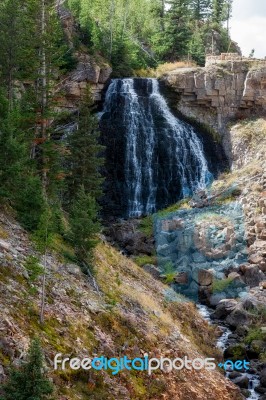 Rustic Falls - Waterfall Along Glen Creek Near Mammoth Hot Sprin… Stock Photo