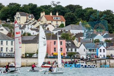 Sailing In The Torridge And Taw Estuary In  Devon Stock Photo