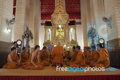 Samutprakan Thailand - March 23 : Unidentified Thai Monk Praying… Stock Photo