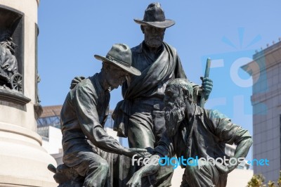 San Francisco, California/usa - August 5 : Statue Of Three Gold Stock Photo