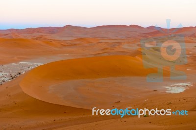 Sand Dune In The Namibian Desert Near Sossusvlei Stock Photo