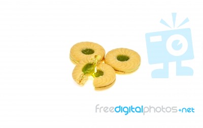 Sandwich Cookies With Apple Flavoured Cream And Kiwi Apple Flavo… Stock Photo