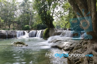 Sao Noi Waterfall, Saraburi, Thailand Stock Photo