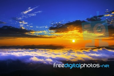 Seoraksan Mountains Is Covered By Morning Fog And Sunrise In Seoul,korea Stock Photo