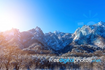 Seoraksan Mountains Is Covered By Snow In Winter, South Korea Stock Photo