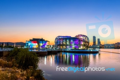 Seoul - August 3: Colorful Of Seoul Floating Island. It Is An Artificial Island Located In Han River. Photo Taken On August 3,2015 In Seoul, South Korea Stock Photo