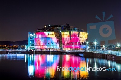 Seoul - August 3: Colorful Of Seoul Floating Island. It Is An Artificial Island Located In Han River. Photo Taken On August 3,2015 In Seoul, South Korea Stock Photo