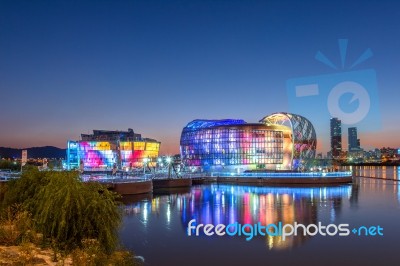 Seoul - August 3: Colorful Of Seoul Floating Island. It Is An Artificial Island Located In Han River. Photo Taken On August 3,2015 In Seoul, South Korea Stock Photo