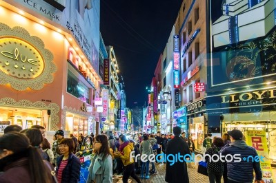 Seoul - March 20: Myeong-dong Market Is Large Shopping Street In Seoul.photo Taken On March 20,2016 In Seoul,south Korea Stock Photo