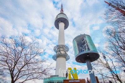 Seoul - March 28 : N Seoul Tower Located On Namsan Mountain In Central Seoul.photo Taken On March 28,2015 In Seoul,south Korea Stock Photo