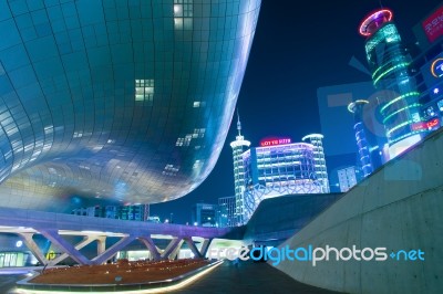 Seoul, South Korea - February 3: Dongdaemun Design Plaza Is A Modern Architecture In Seoul Designed By Zaha Hadid.photo Taken February 3,2015 In Seoul, South Korea Stock Photo