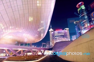 Seoul, South Korea - February 3: Dongdaemun Design Plaza Is A Modern Architecture In Seoul Designed By Zaha Hadid.photo Taken February 3,2015 In Seoul, South Korea Stock Photo