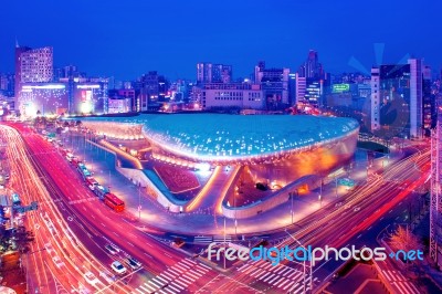 Seoul, South Korea - February 4 : Dongdaemun Design Plaza Is A Modern Architecture In Seoul Designed By Zaha Hadid.photo Taken February 4,2016 In Seoul, South Korea Stock Photo