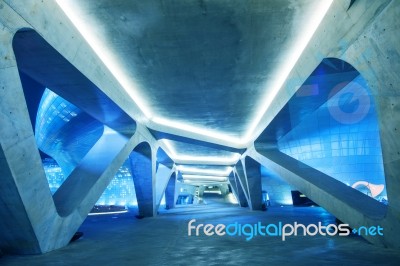 Seoul, South Korea - March 15: Dongdaemun Design Plaza Is A Modern Architecture In Seoul Designed By Zaha Hadid.photo Taken March 15,2015 In Seoul, South Korea Stock Photo