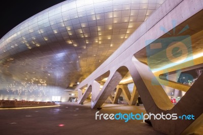 Seoul, South Korea - March 15: Dongdaemun Design Plaza Is A Modern Architecture In Seoul Designed By Zaha Hadid.photo Taken March 15,2015 In Seoul, South Korea Stock Photo