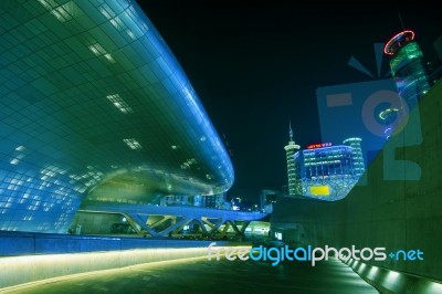 Seoul, South Korea - March 15: Dongdaemun Design Plaza Is A Modern Architecture In Seoul Designed By Zaha Hadid.photo Taken March 15,2015 In Seoul, South Korea Stock Photo