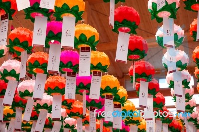 Seoul, South Korea - May 9 : Bongeunsa Temple With Hanging Lanterns For Celebrating The Buddha's Birthday On May. Photo Taken On May 9,2015 In Seoul,south Korea Stock Photo