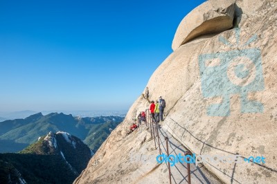 Seoul, South Korea - Sep 27: Climbers And Tourists On Bukhansan Mountain. Photo Taken On Sep 27, 2015 In Seoul, South Korea Stock Photo