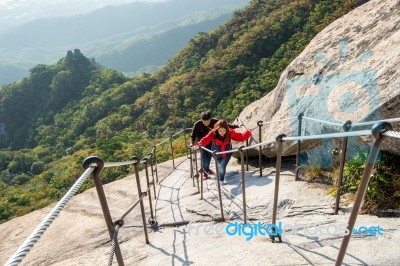 Seoul, South Korea - Sep 27: Climbers And Tourists On Bukhansan Mountain. Photo Taken On Sep 27, 2015 In Seoul, South Korea Stock Photo