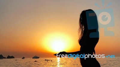 Woman silhouette Stock Photos, Royalty Free Woman silhouette Images