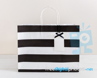 Shopping Bag With Gift Tag Stock Photo