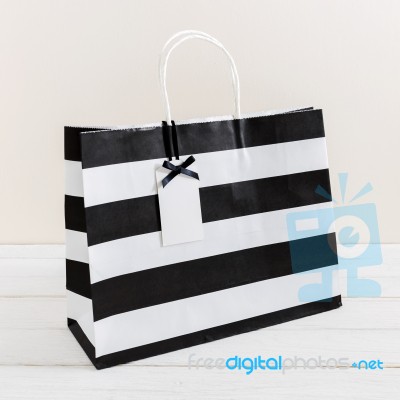 Shopping Bag With Gift Tag Stock Photo