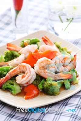 Shrimp Stir-fried With Broccoli Stock Photo