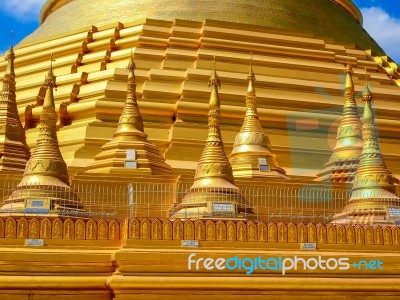 Shwedagon Pagoda, Yangon Myanmar Stock Photo