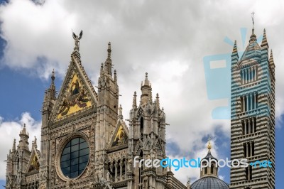 Sienna, Tuscany/italy - May 18 : Duomo In Sienna On May 18, 2013… Stock Photo