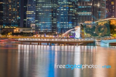 Singapore - 10 December 2016 : Merlion Statue, One Of The Iconic… Stock Photo