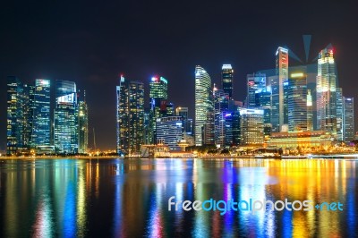 Singapore - Feb 9 , 2017 : Singapore Cityscape At Night In Singapore Stock Photo