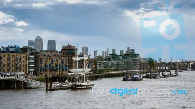 Sloop Moored On The North Bank Of The River Thames Stock Photo