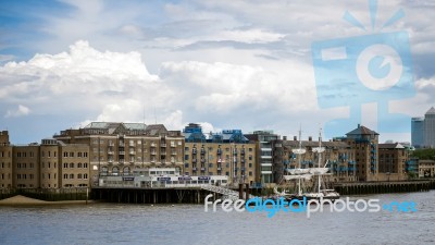 Sloop Moored On The North Bank Of The River Thames Stock Photo