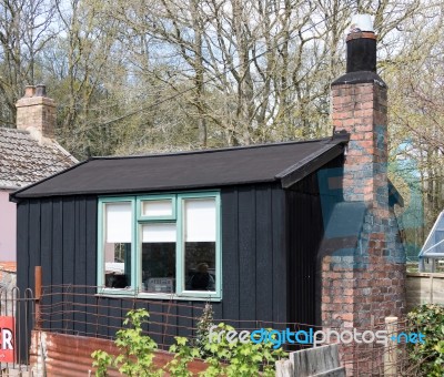 Small Black Living Shed At St Fagans National History Museum Stock Photo