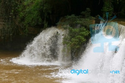 Sridith Waterfall In Khaoko At Petchabun,thailand Stock Photo