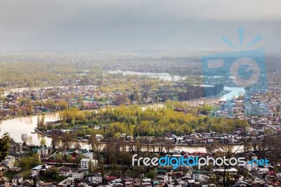 Srinagar, India - April 15 2016: Lifestyle In Dal Lake Stock Photo