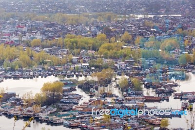 Srinagar, India - April 15 2016: Lifestyle In Dal Lake Stock Photo