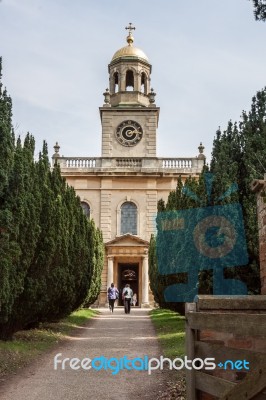 St Michael And All Angels Next To Witley Court Stock Photo